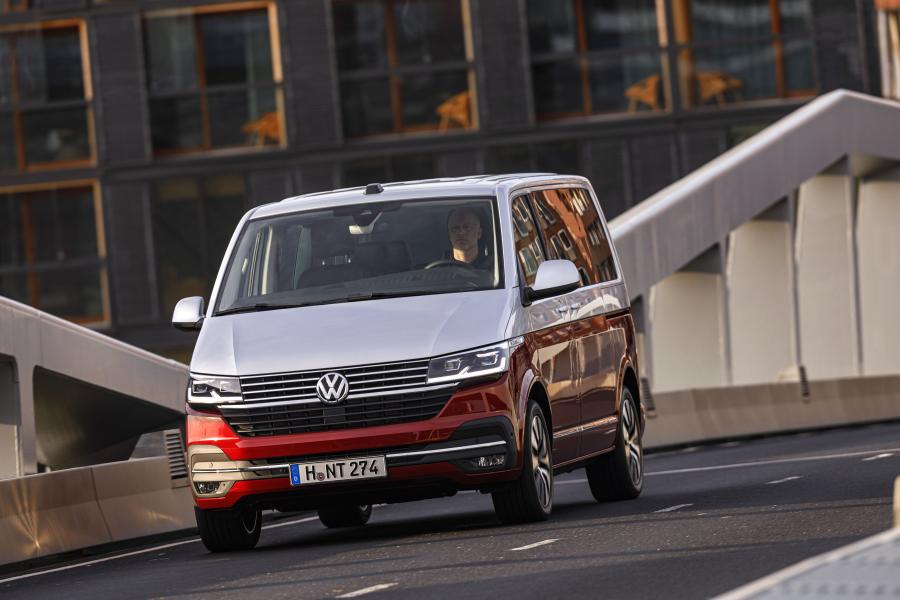  Volkswagen Multivan Bulli (T6.1) 2019 года  (фото 24 из 86)
